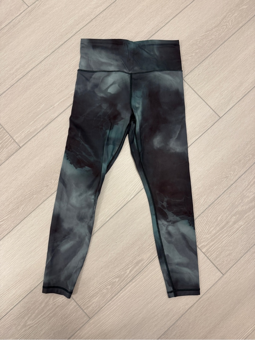 Athleta elation 7/8 Tie-Dye Leggings - marine dark - Size Small